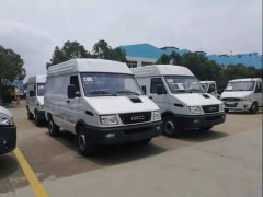 程力經(jīng)典依維柯城市生鮮食品冷鏈物流車(chē)